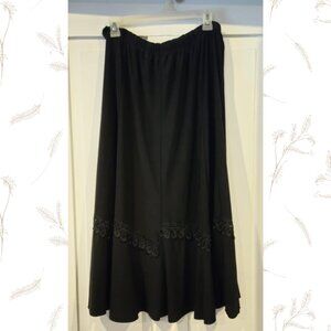 Black Vintage Midi Skirt w/Lace Trim